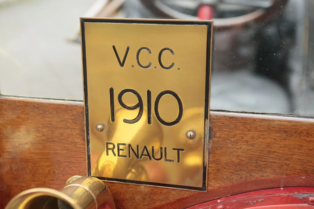1910 Renault - Image 25 of 27