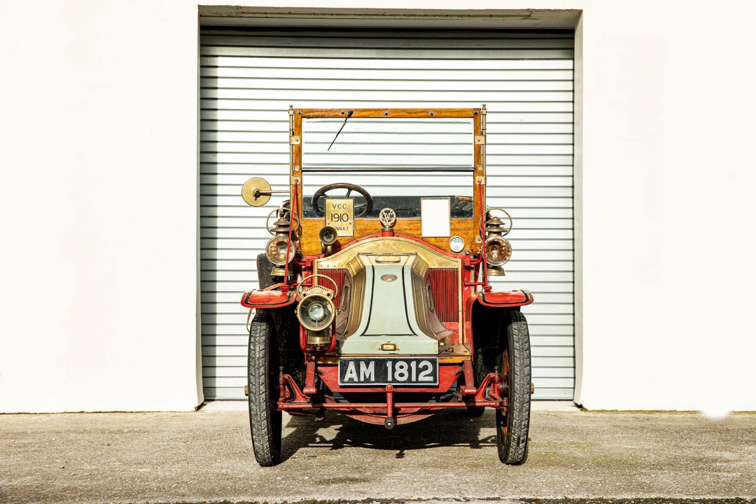 1910 Renault - Image 22 of 29