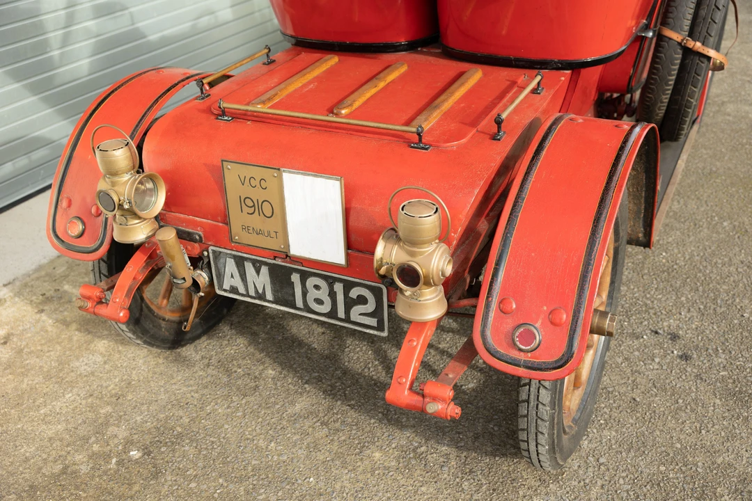 1910 Renault - Image 8 of 29