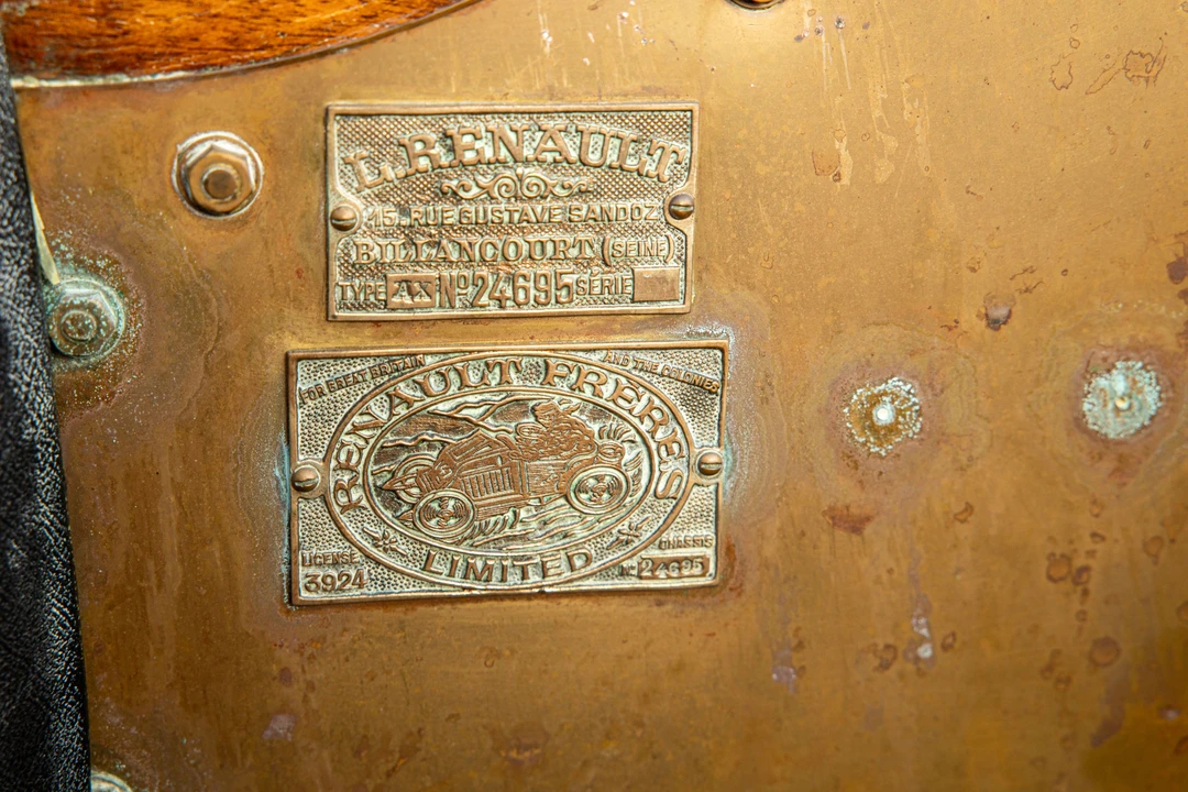 1910 Renault - Image 18 of 29