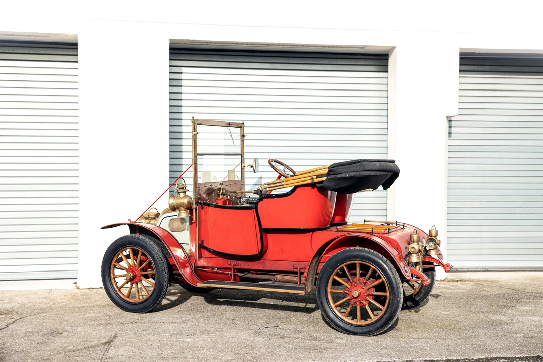 1910 Renault - Image 7 of 29