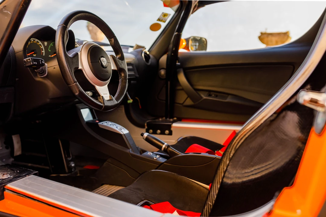 2010 Tesla Roadster - Image 12 of 31