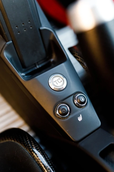 2010 Tesla Roadster - Image 18 of 31