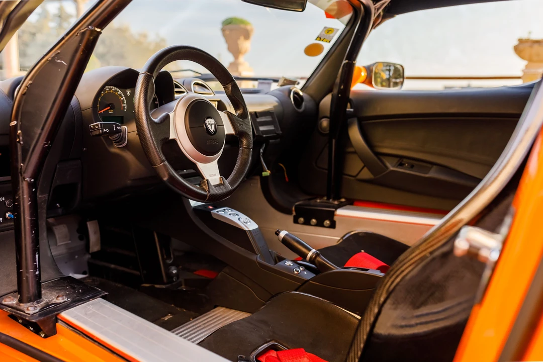 2010 Tesla Roadster - Image 11 of 31
