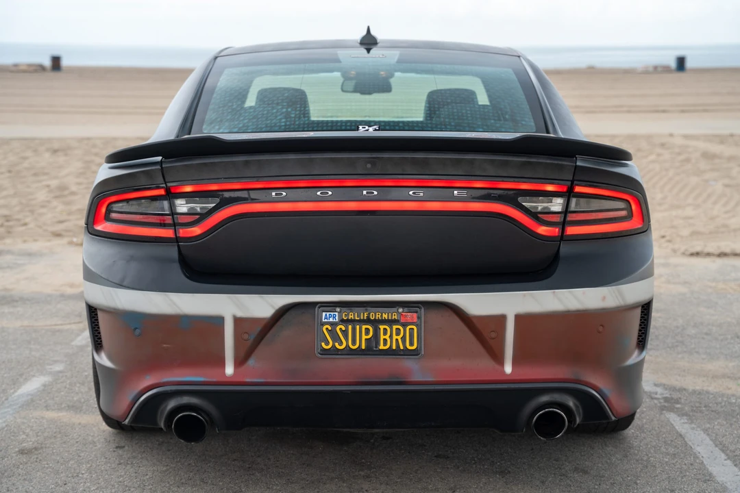 2015 Dodge Charger SRT Hellcat 7th Gen - Image 13 of 31