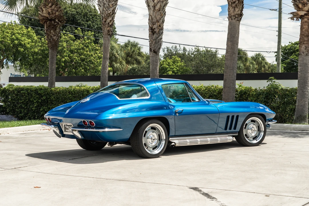 1966 Chevrolet Corvette C2 - Image 7 of 31
