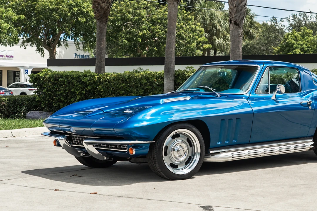 1966 Chevrolet Corvette C2 - Image 22 of 31