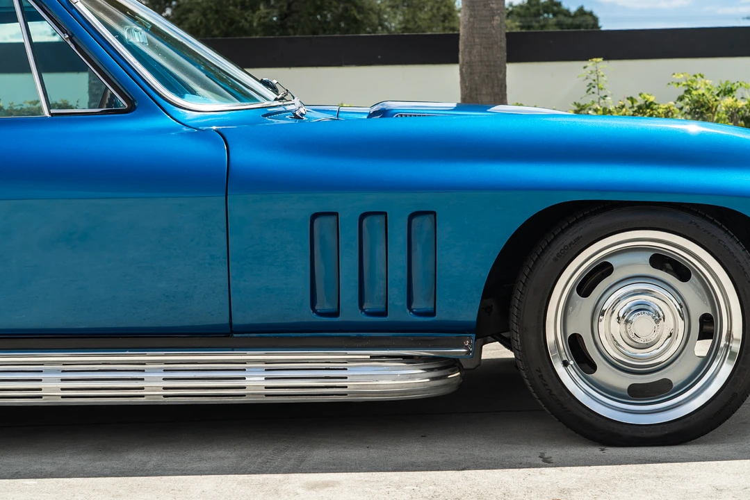 1966 Chevrolet Corvette C2 - Image 18 of 31