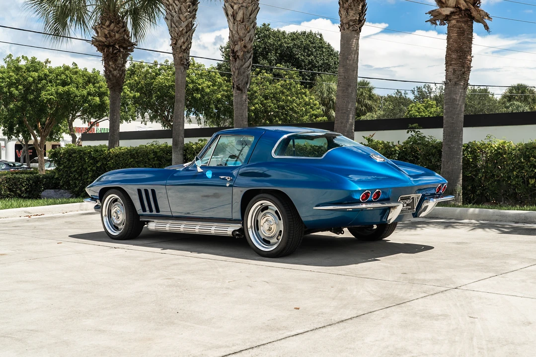 1966 Chevrolet Corvette C2 - Image 4 of 31