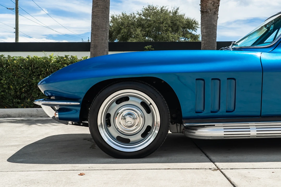 1966 Chevrolet Corvette C2 - Image 23 of 31