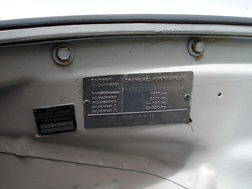 1984 Porsche 911 Carrera 3.2 - Image 4 of 5