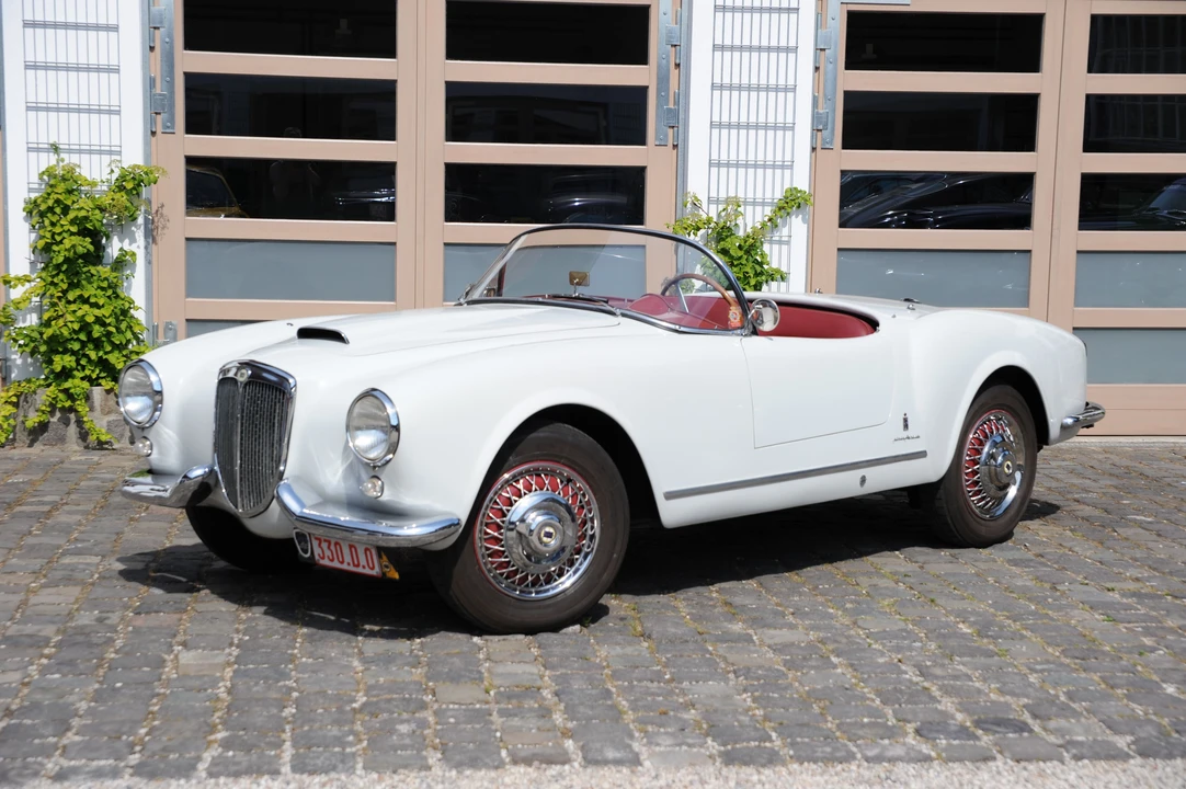 Lancia Aurelia - Image 13 of 17
