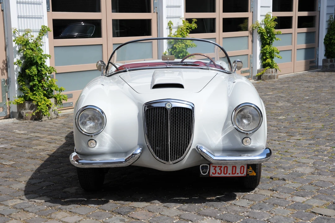 Lancia Aurelia - Image 15 of 17