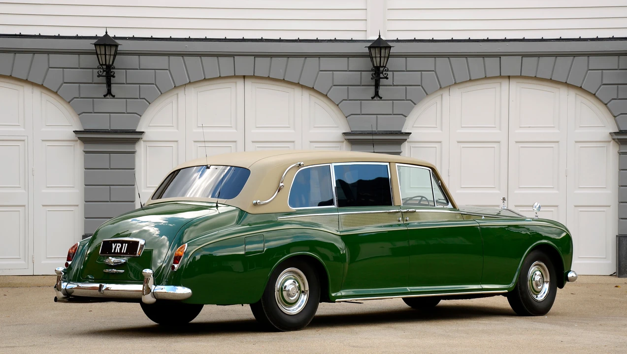 1963 Rolls-Royce Phantom V - Image 7 of 10