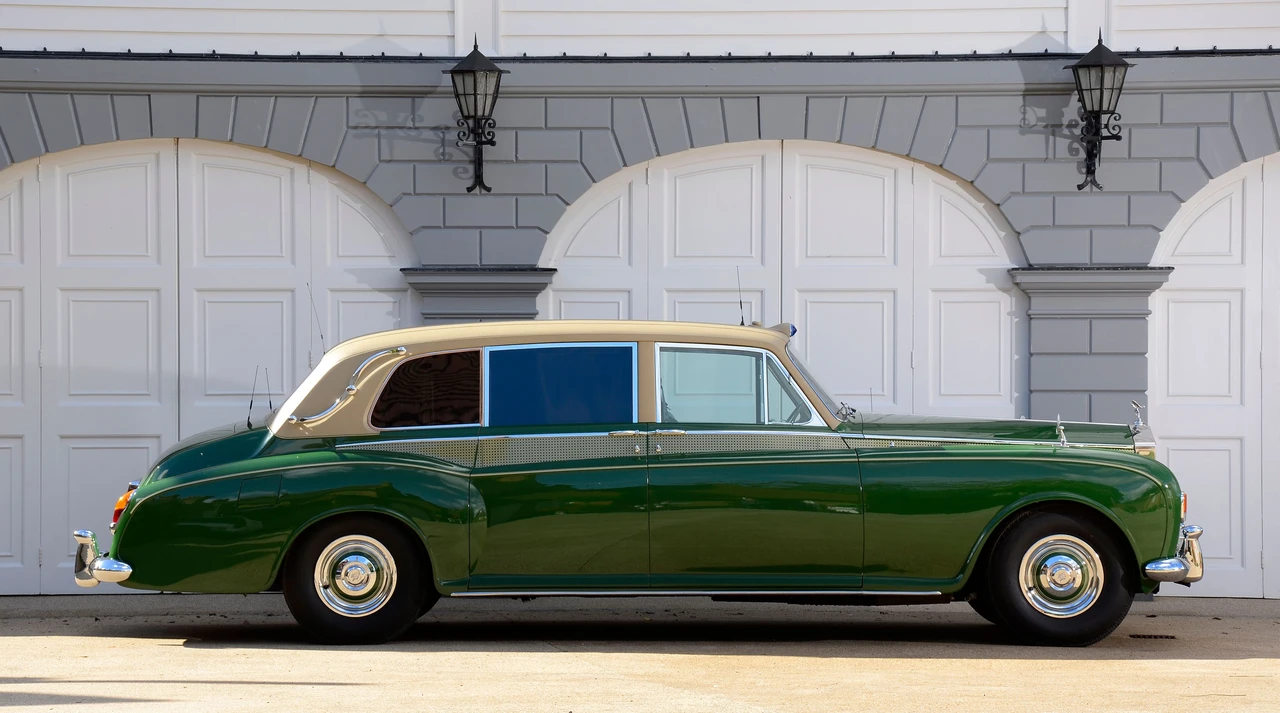 1963 Rolls-Royce Phantom V - Image 10 of 10