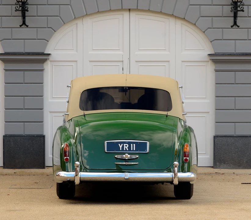 1963 Rolls-Royce Phantom V - Image 6 of 10