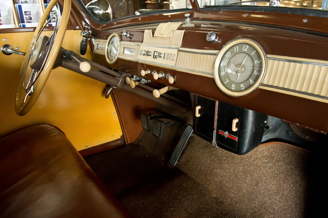 1940 Packard Eight - Image 3 of 10