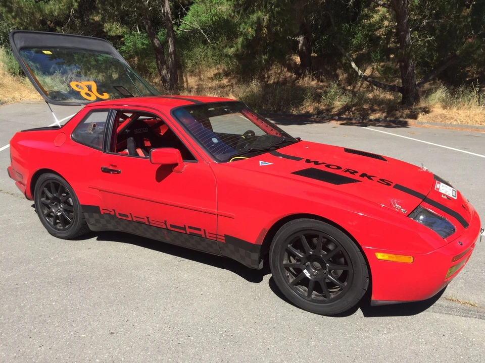 1986 Porsche 944 Turbo - Image 2 of 31
