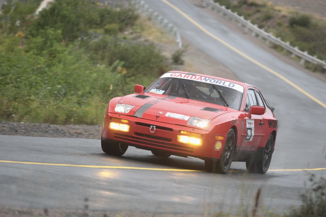 1986 Porsche 944 Turbo - Image 14 of 31
