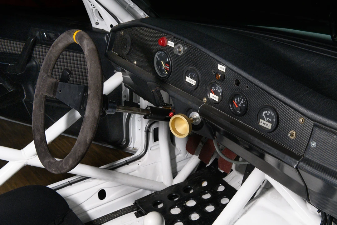 1991 Mercedes-Benz 190E 2.5-16 Evolution II - Image 8 of 31