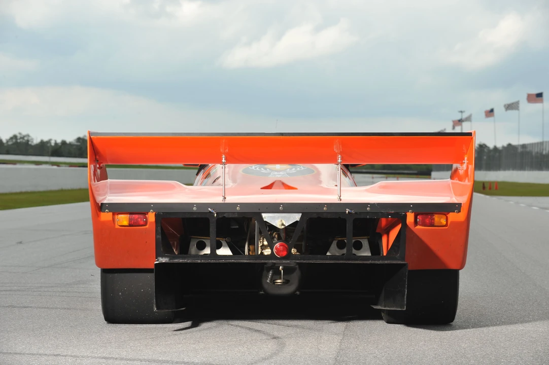 Porsche 956 & 962 - Image 7 of 20