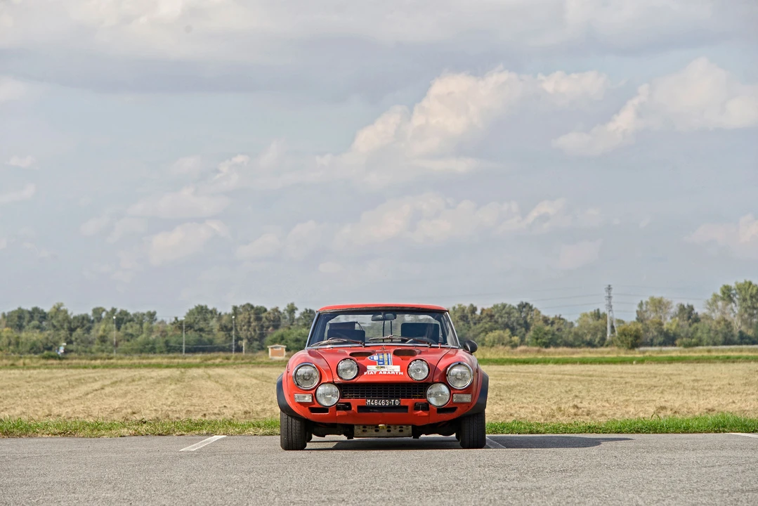 Abarth - Image 4 of 31