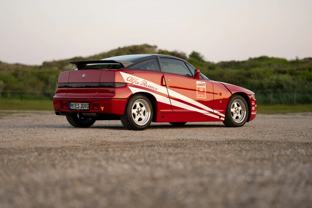 1993 Alfa Romeo SZ - Image 7 of 31