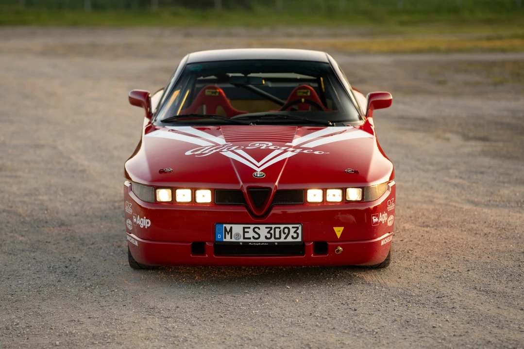 1993 Alfa Romeo SZ - Image 28 of 31