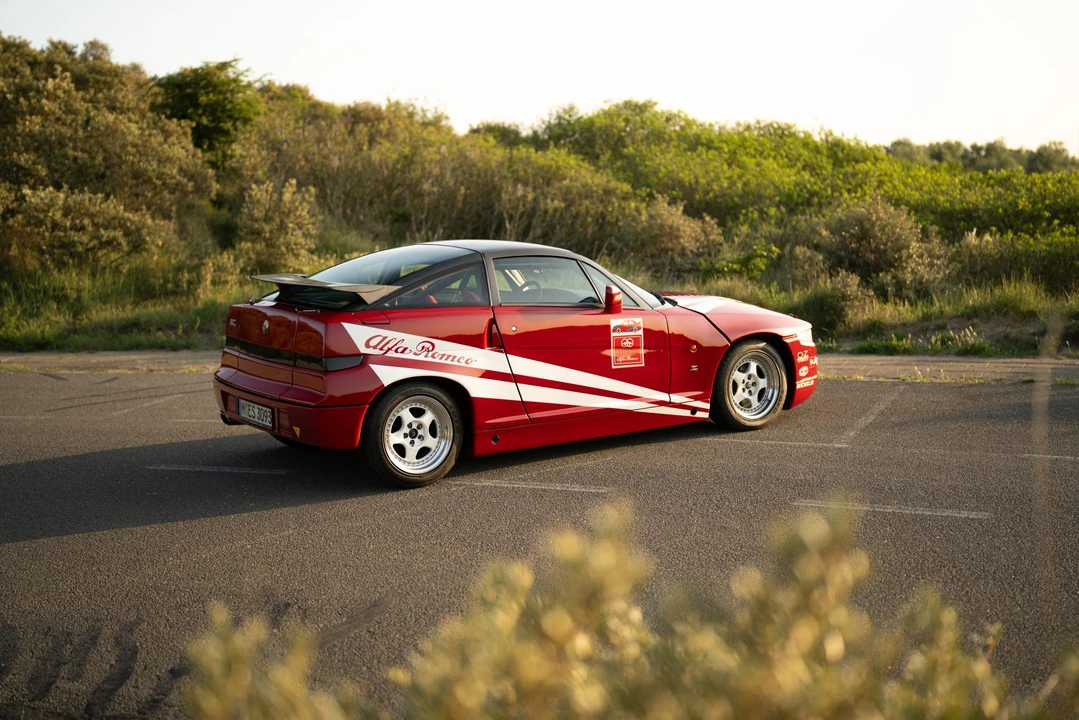 1993 Alfa Romeo SZ - Image 12 of 31