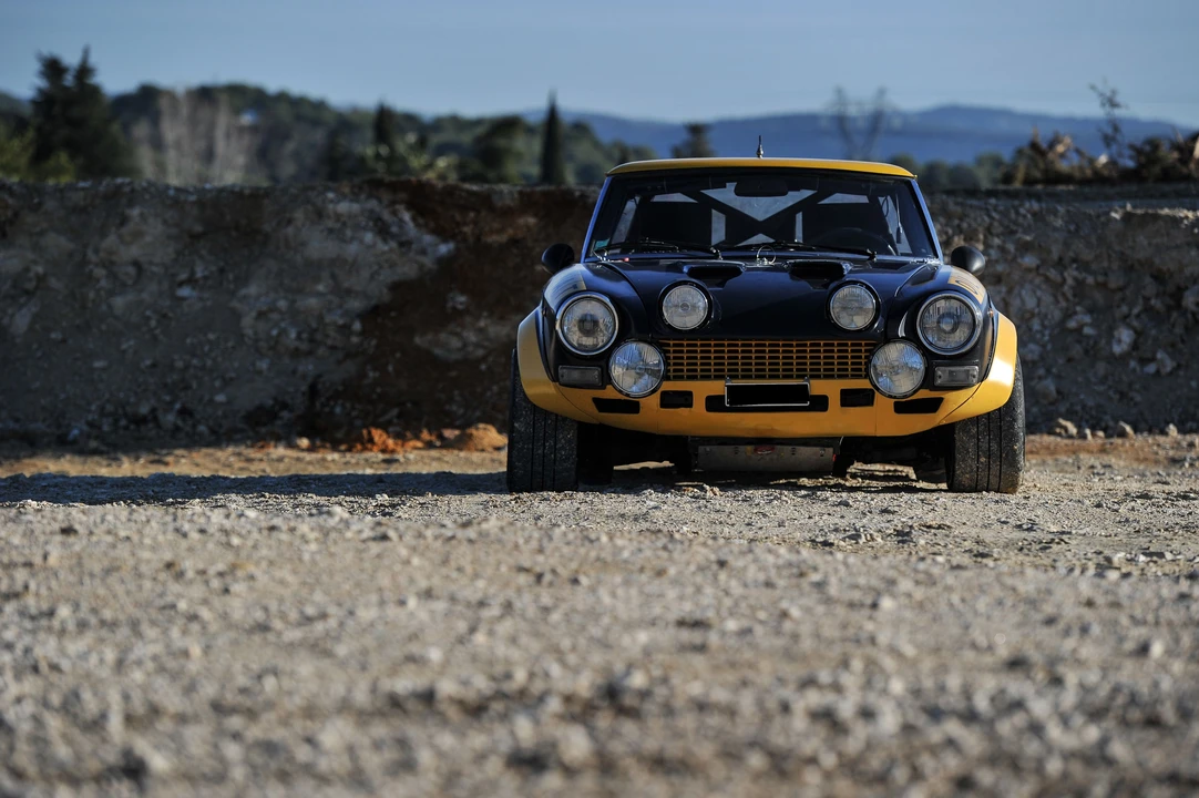 Fiat 124 Abarth Rally - Image 16 of 31