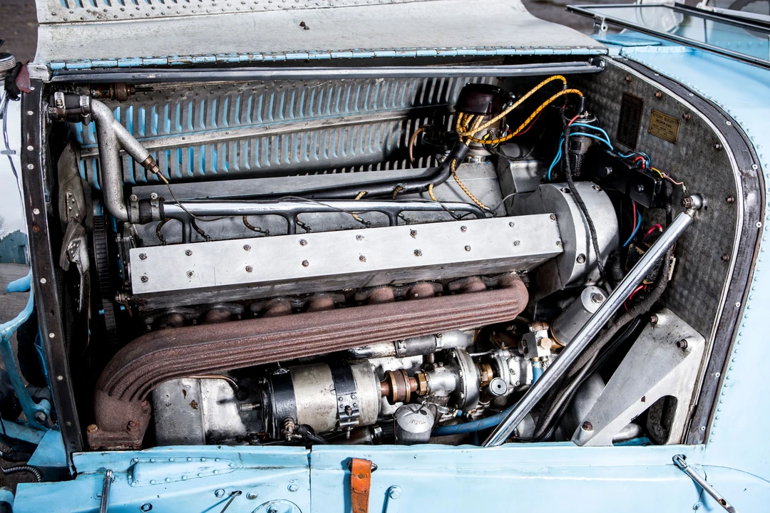 Bugatti - Image 21 of 31