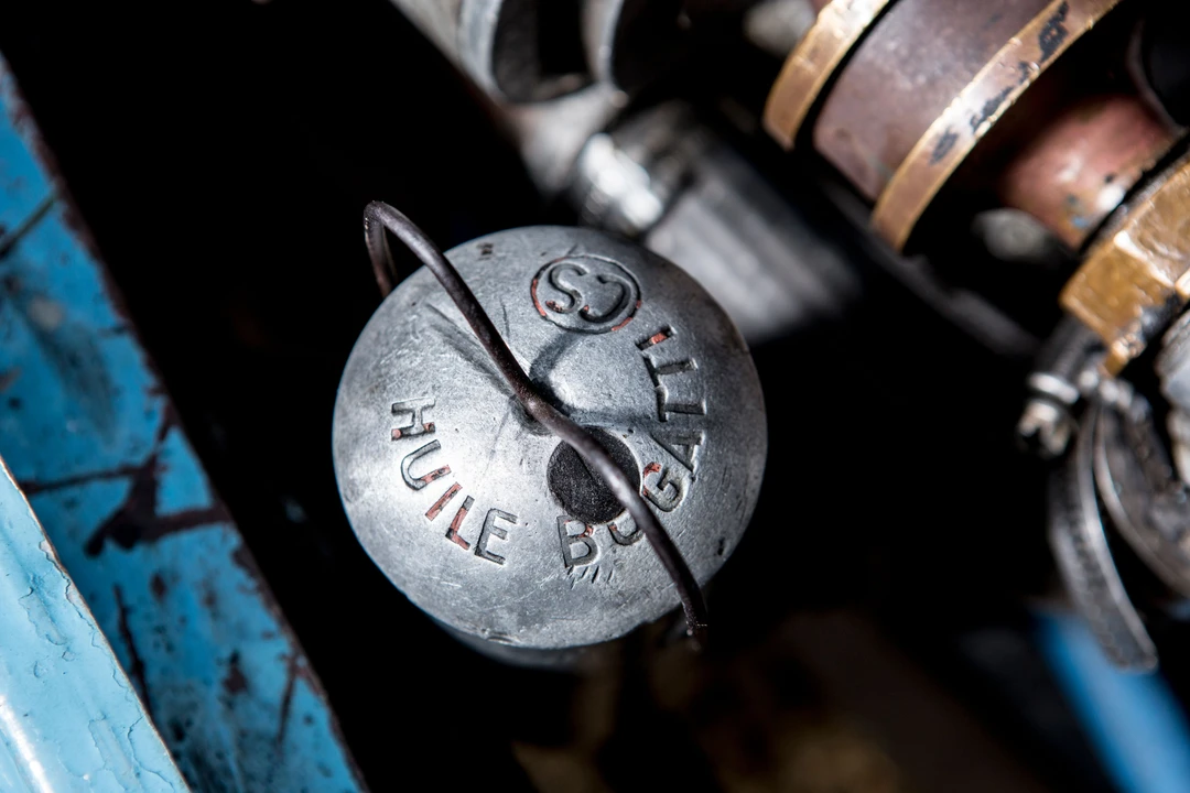 Bugatti - Image 24 of 31