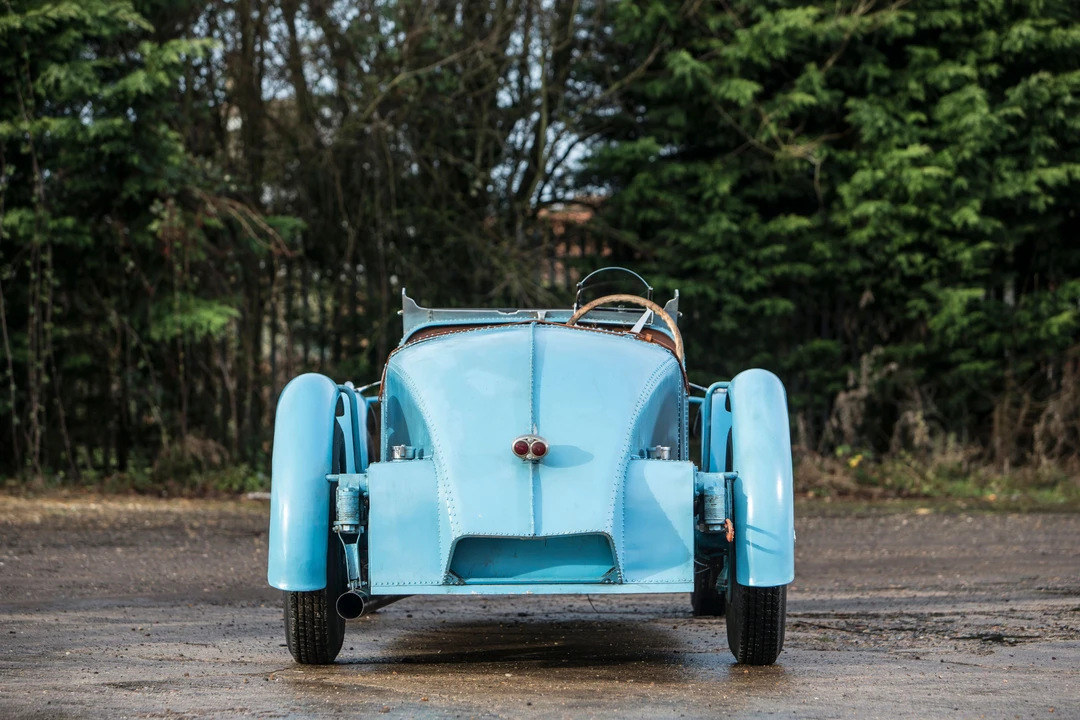 Bugatti - Image 8 of 31