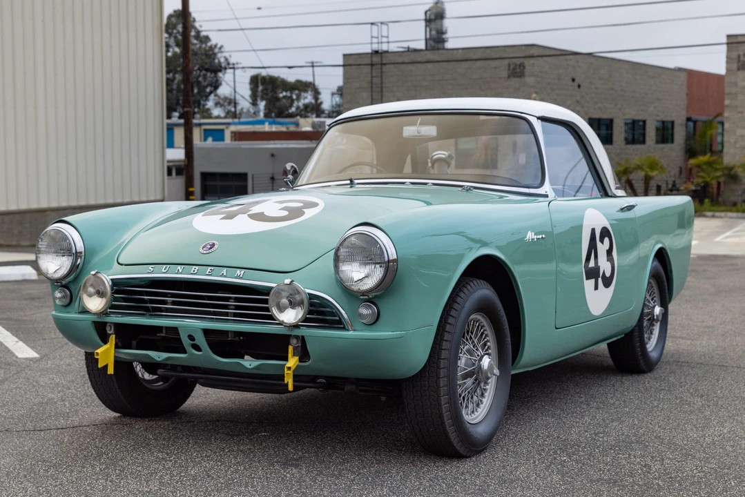 1962 Sunbeam Alpine Series II - Image 2 of 31