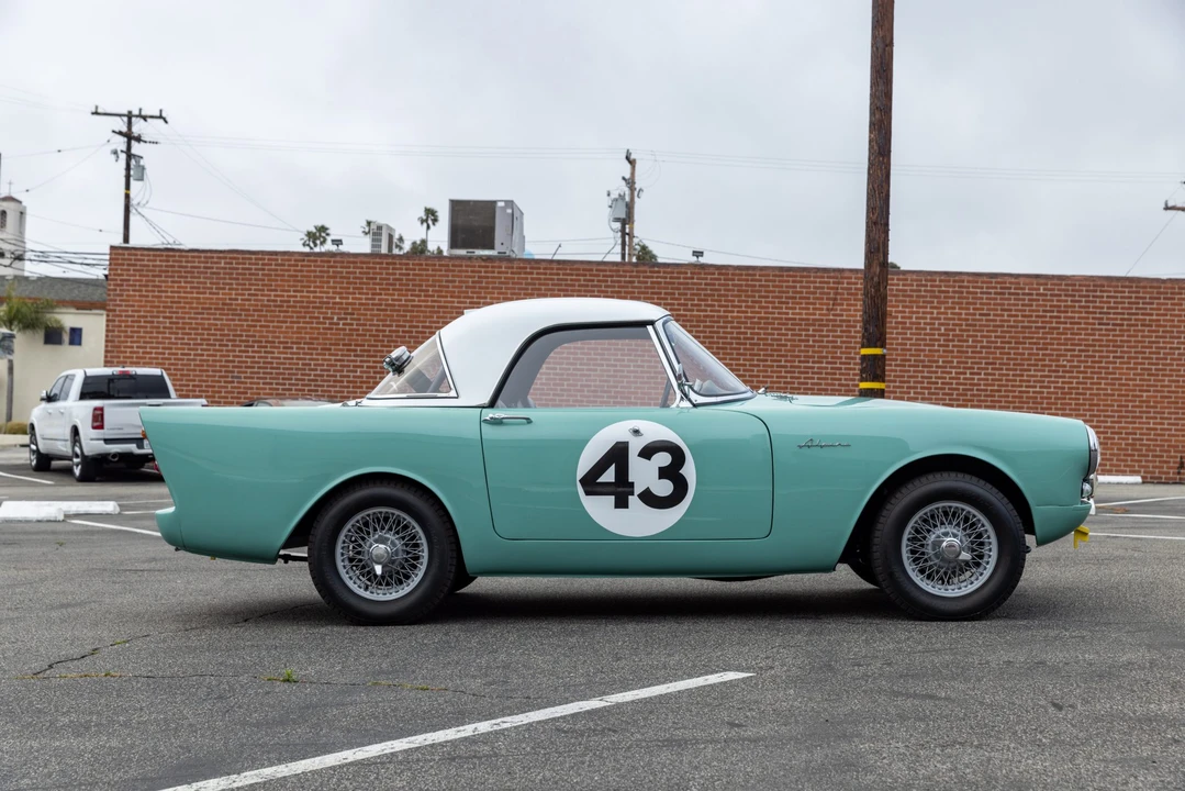 1962 Sunbeam Alpine Series II - Image 5 of 31