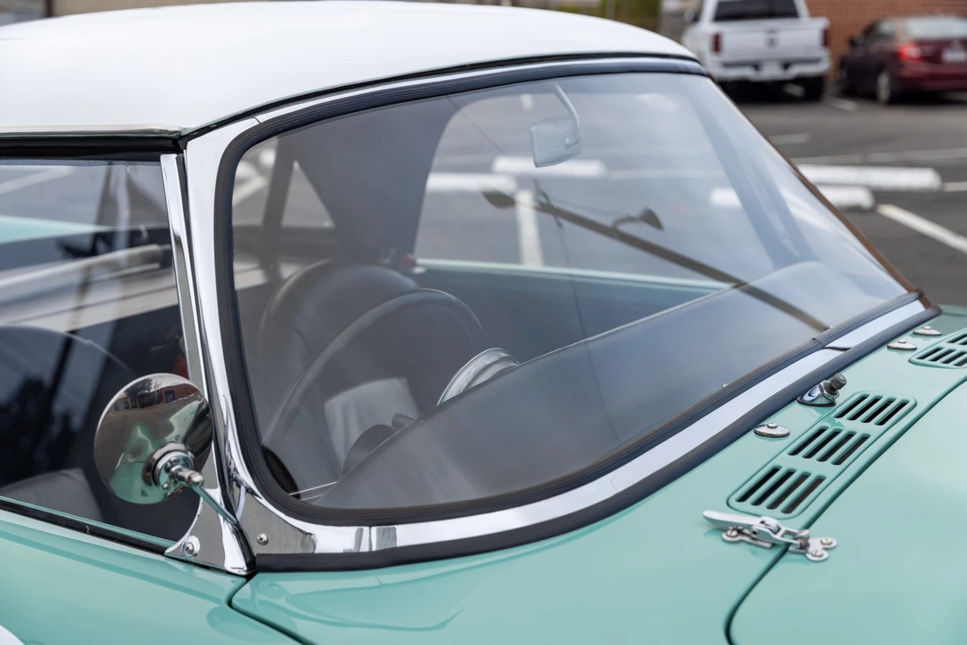 1962 Sunbeam Alpine Series II - Image 25 of 31