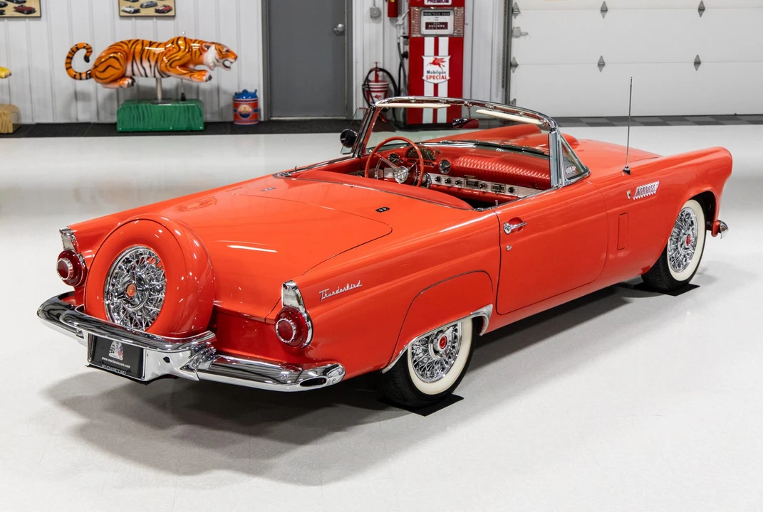 1956 Ford Thunderbird 1st Gen - Image 27 of 31