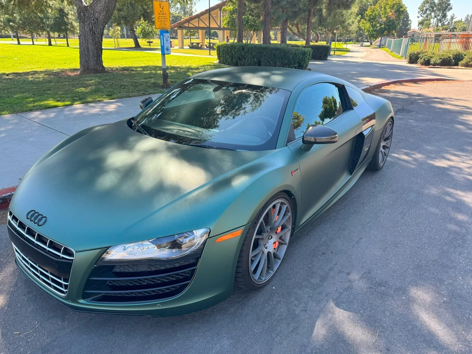 2010 Audi 42 R8 - Image 2 of 31
