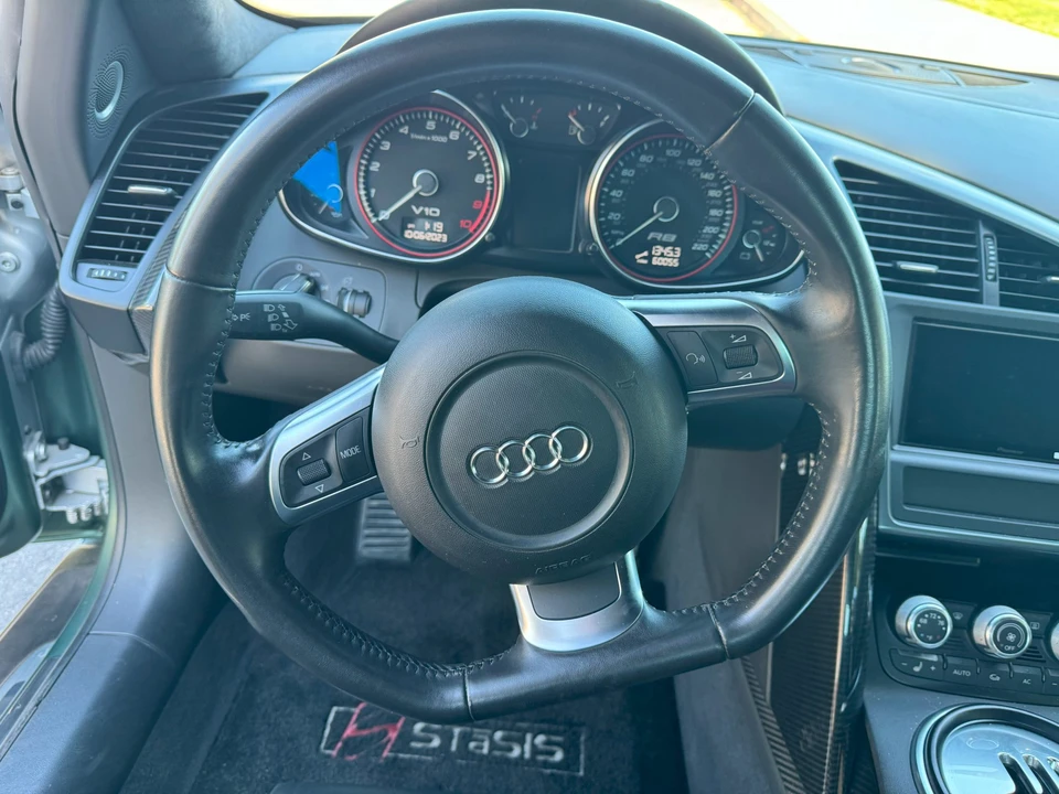 2010 Audi 42 R8 - Image 23 of 31