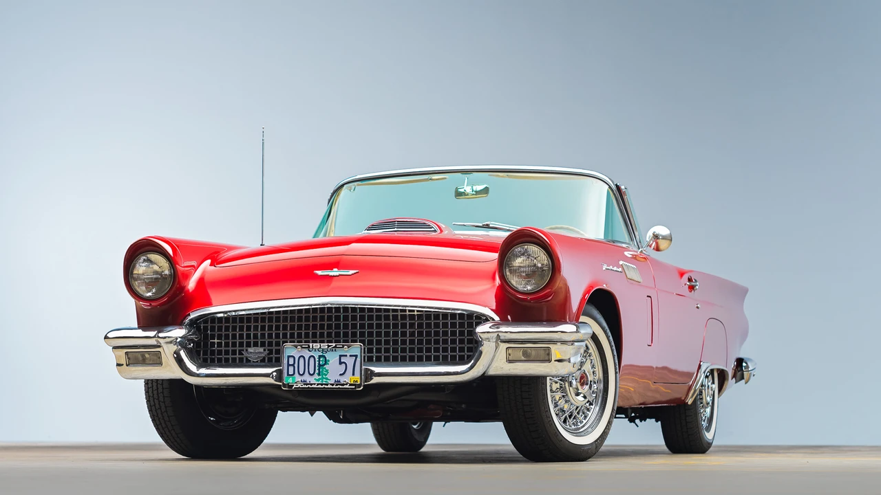 1957 Ford Thunderbird 1st Gen - Image 15 of 31