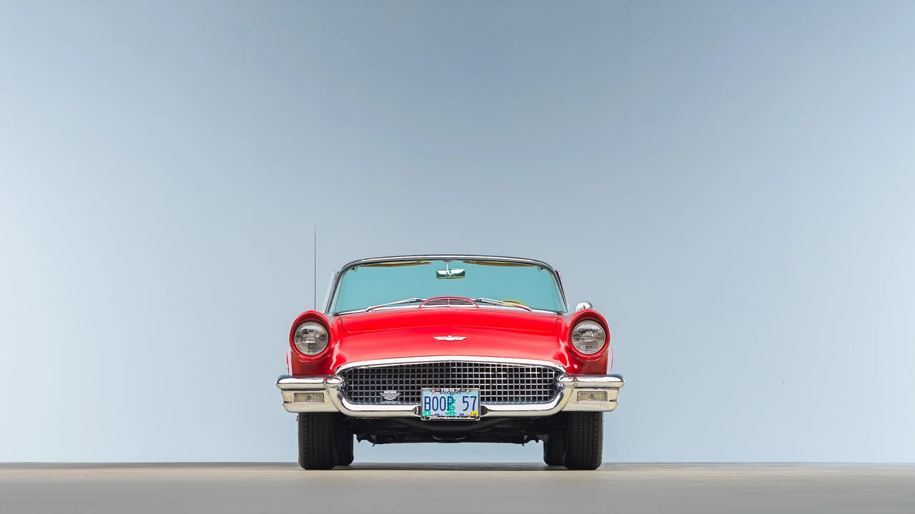 1957 Ford Thunderbird 1st Gen - Image 17 of 31
