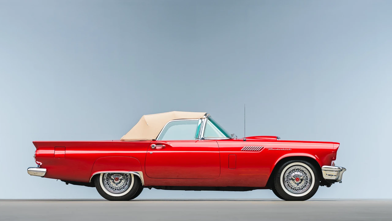 1957 Ford Thunderbird 1st Gen - Image 19 of 31