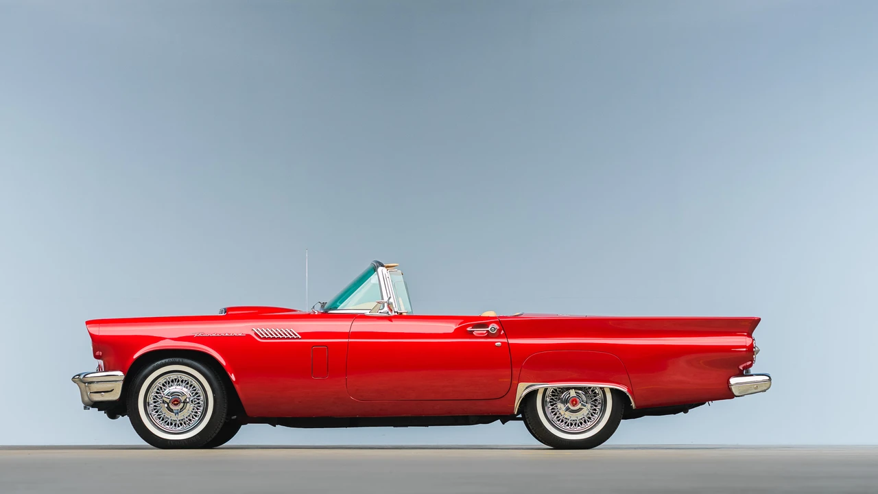 1957 Ford Thunderbird 1st Gen - Image 21 of 31