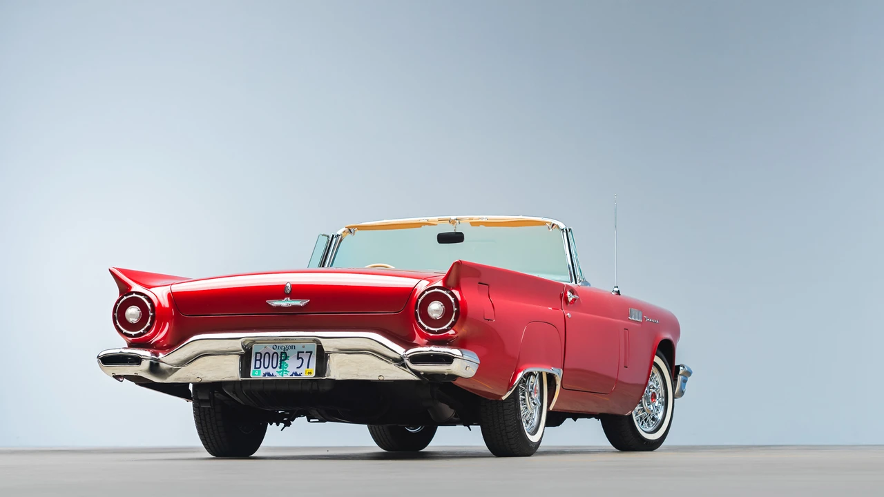 1957 Ford Thunderbird 1st Gen - Image 27 of 31