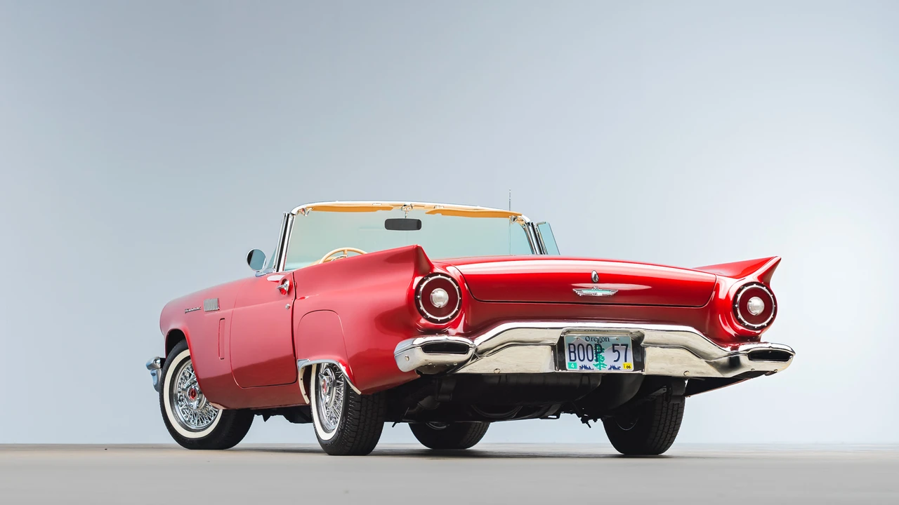 1957 Ford Thunderbird 1st Gen - Image 28 of 31