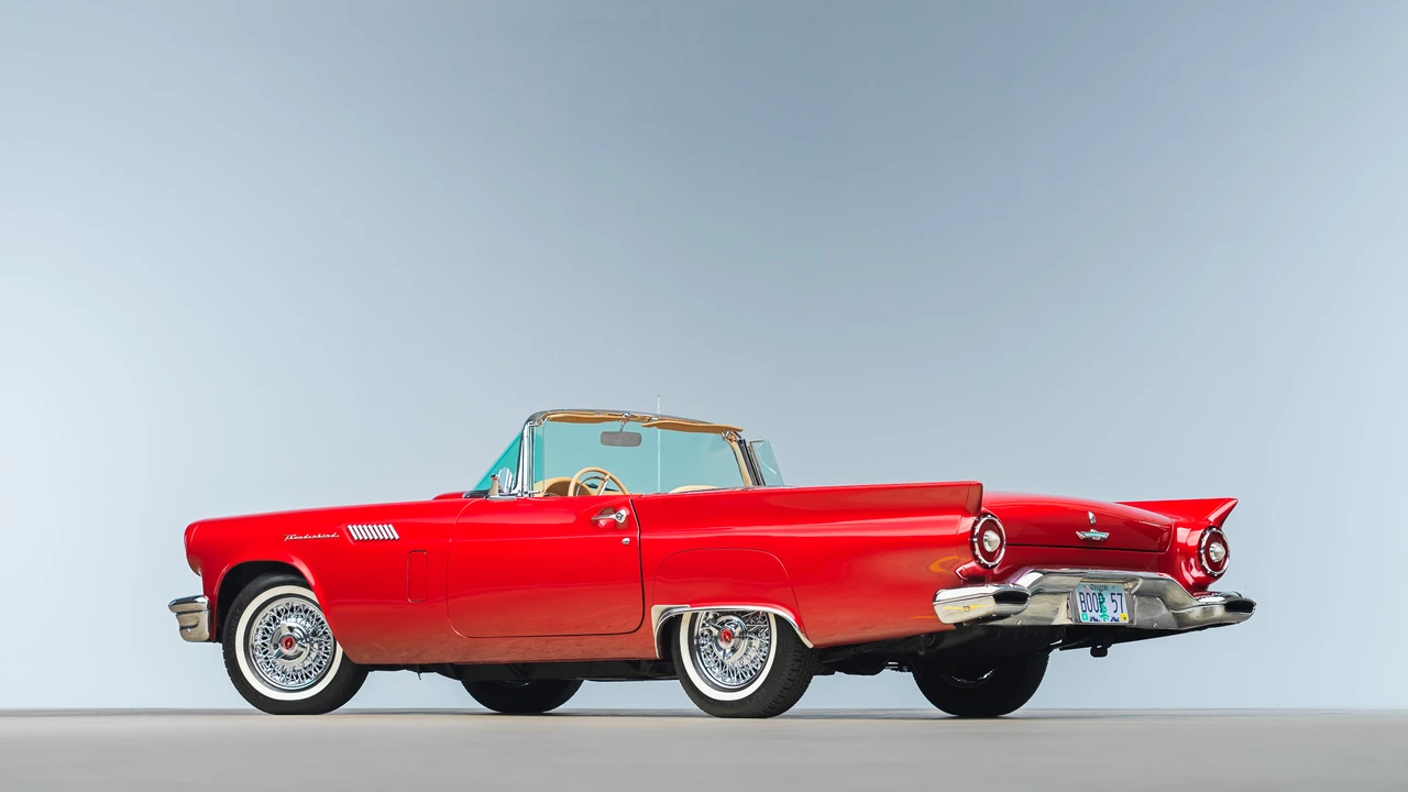 1957 Ford Thunderbird 1st Gen - Image 29 of 31