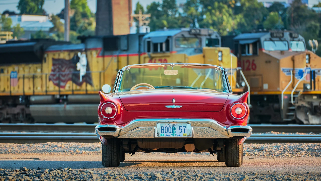 1957 Ford Thunderbird 1st Gen - Image 9 of 31