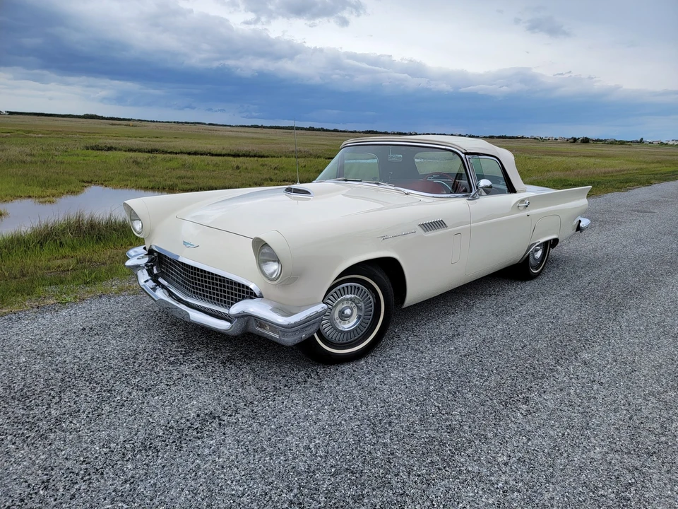 1957 Ford Thunderbird 1st Gen - Image 31 of 31