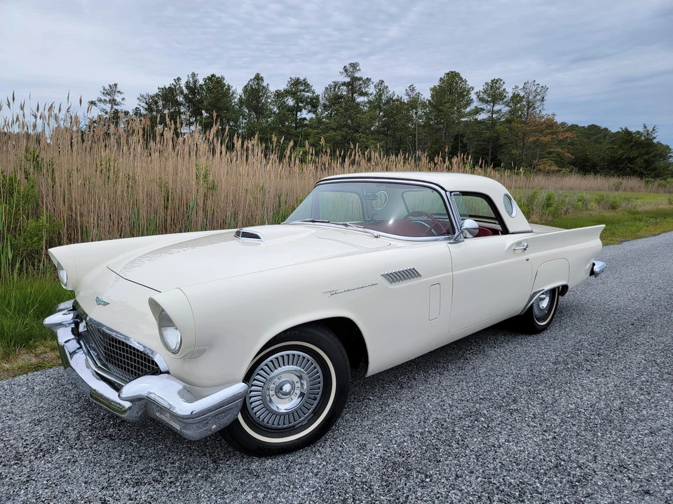 1957 Ford Thunderbird 1st Gen - Image 5 of 31