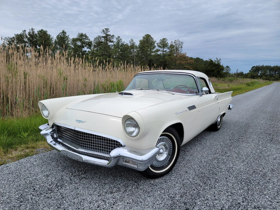 1957 Ford Thunderbird 1st Gen - Image 4 of 31